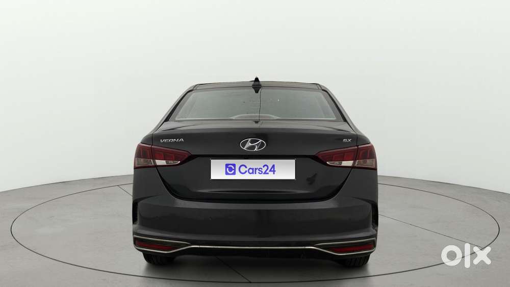 Hyundai Verna 1.5 Sx (o) Vtvt, 2021, Petrol
