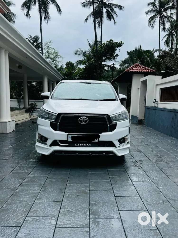 Innova Crysta 2. 4 G 2018