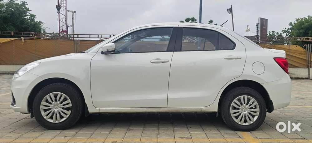 Maruti Suzuki Dzire 1.2 Vxi, 2022, Petrol