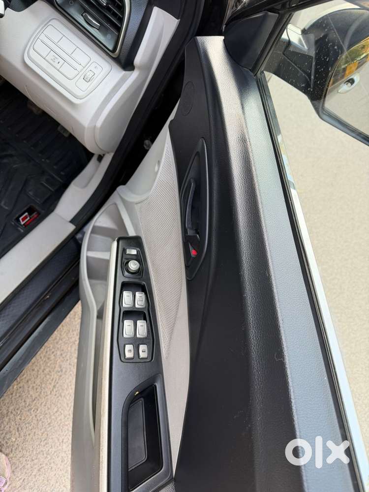 Mahindra Xuv300 W6 Diesel, 2020, Diesel