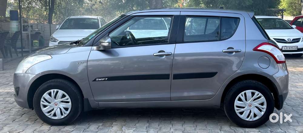 Maruti Suzuki Swift Vxi + Manual, 2014, Petrol