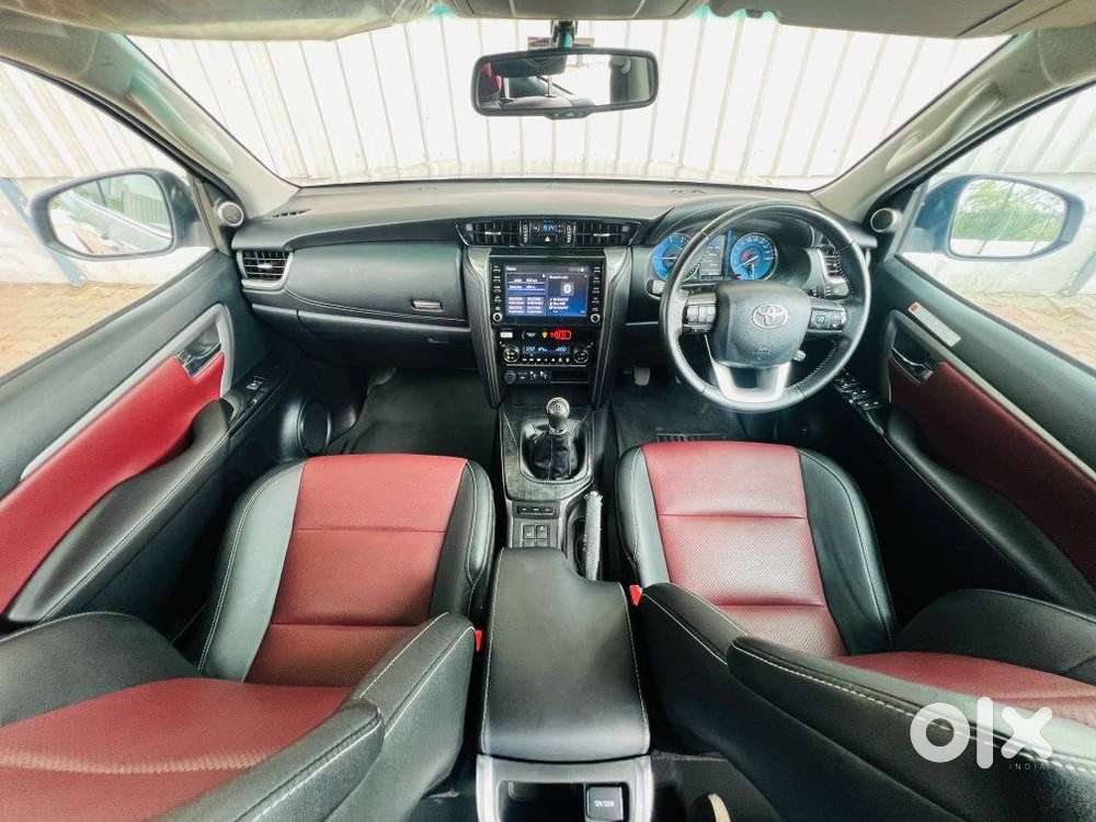 Toyota Fortuner Leader Edition (at), 2025, Diesel