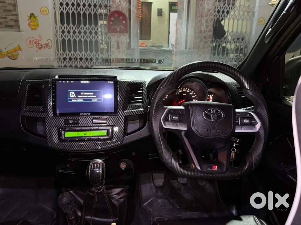 Toyota Fortuner 4x4 Diesel Manual 2011