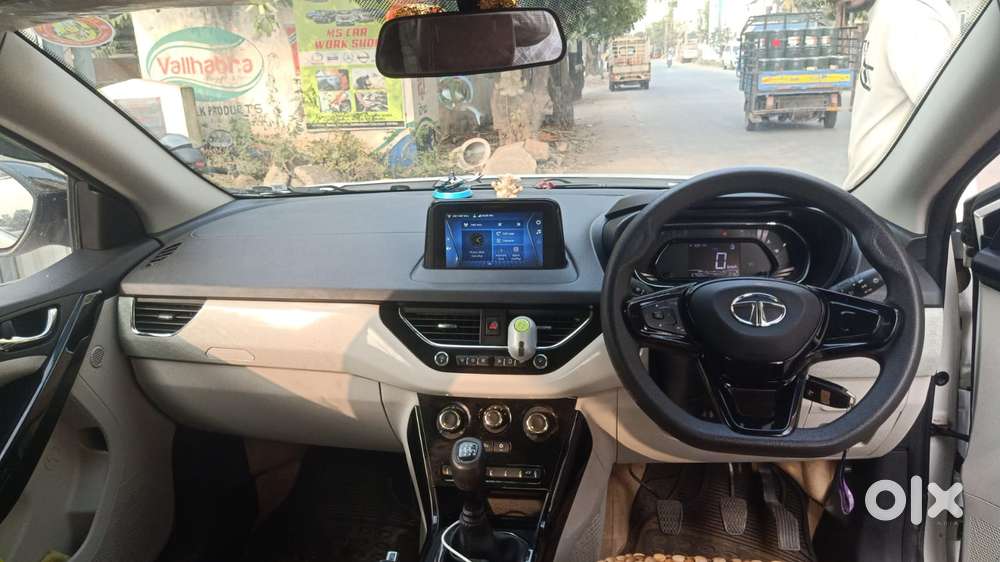 Tata Tiago Xz Opt, 2022, Petrol