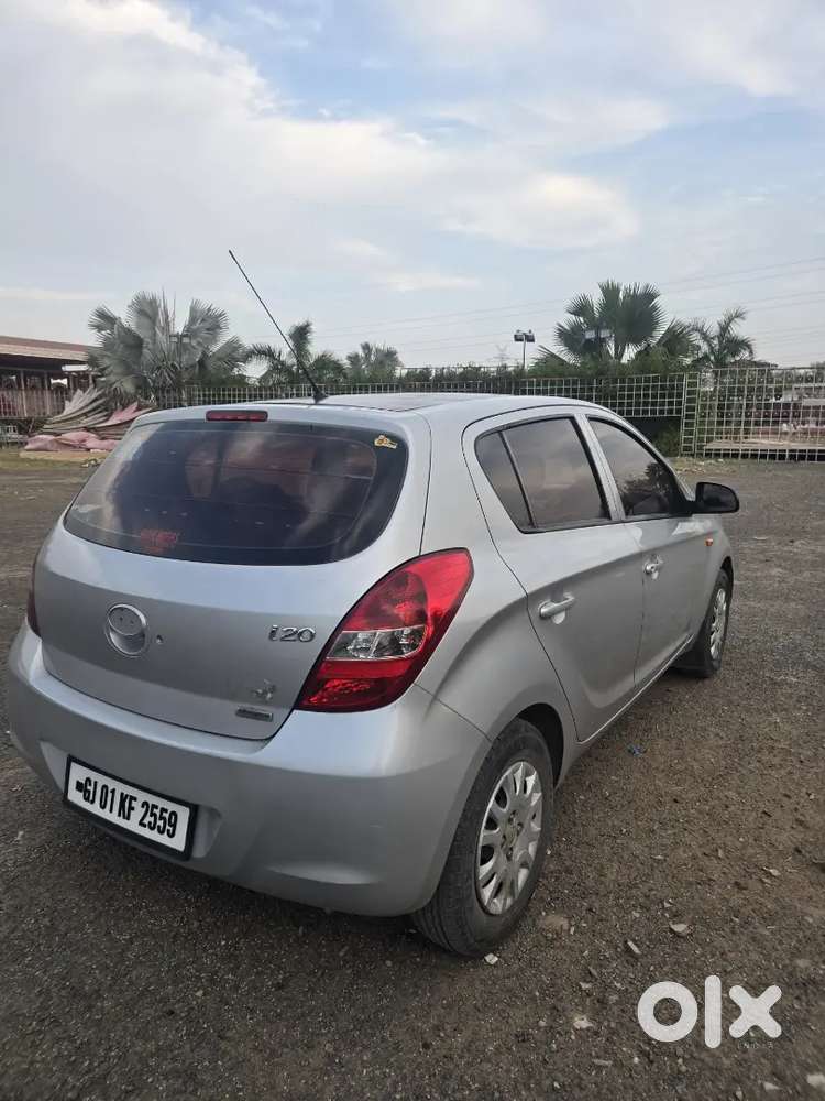 Hyundai I20 2010 Cng & Hybrids 81800 Km Driven