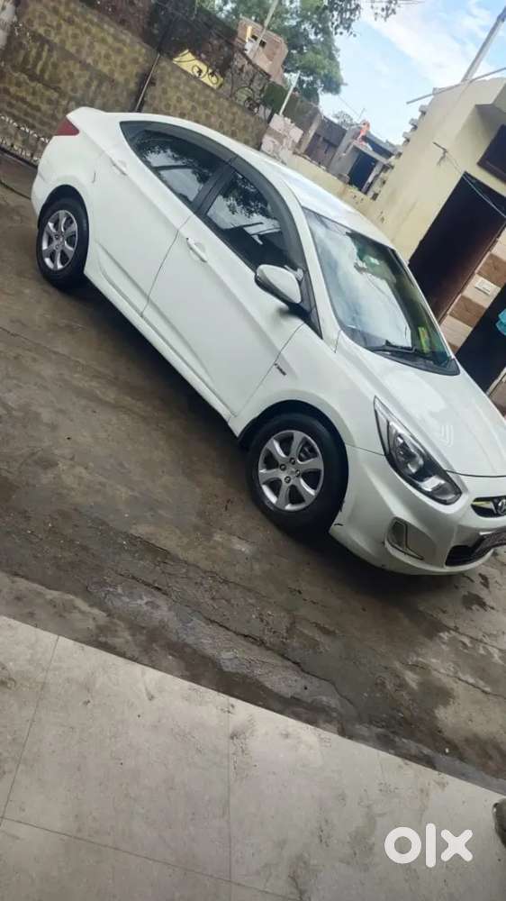 Hyundai Verna Fluidic 2012 Diesel Manual