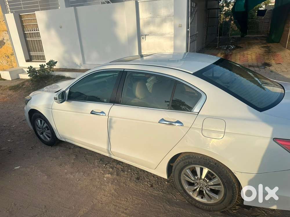 Honda Accord Petrol 2011