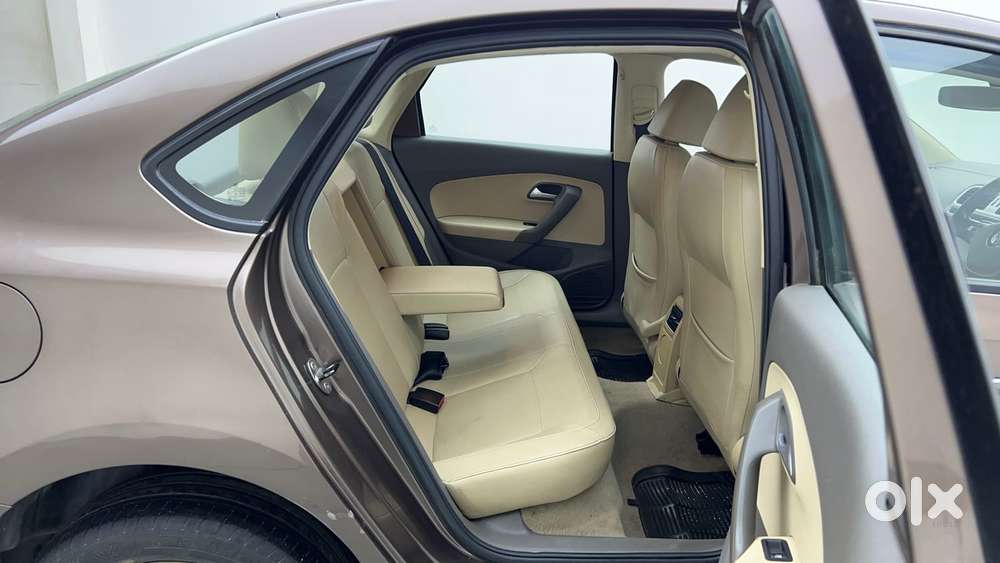 Volkswagen Vento Petrol Highline, 2016, Petrol