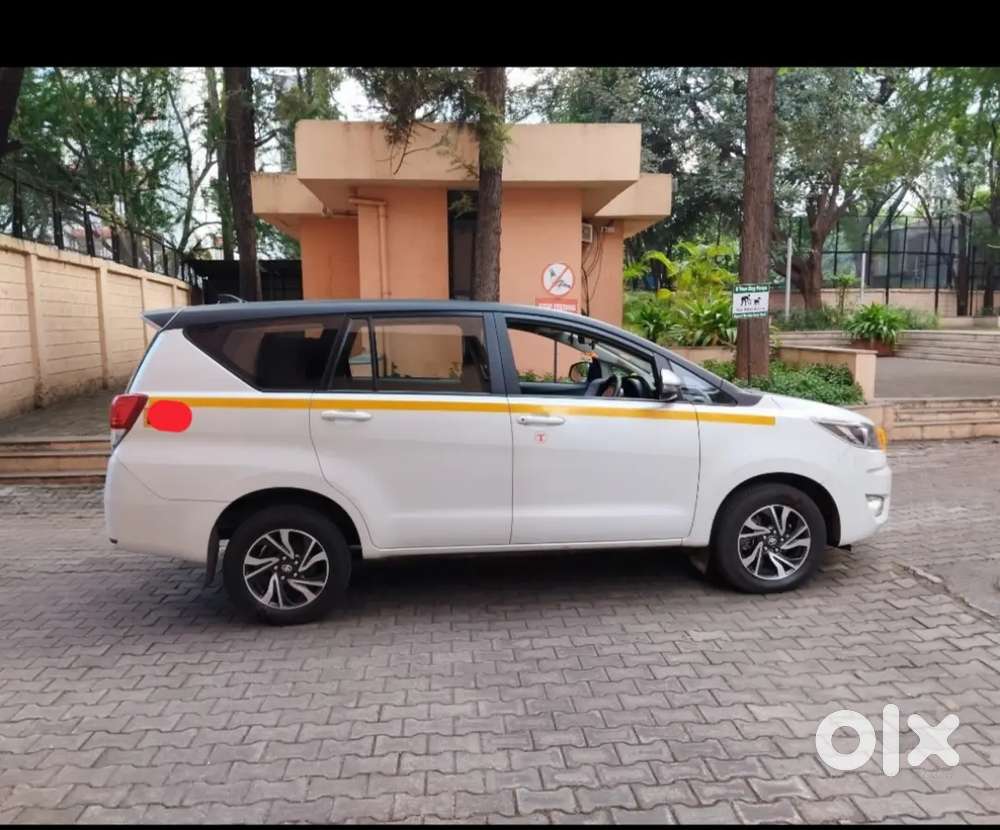 Toyota Innova Crysta 2023 2.4 Gx