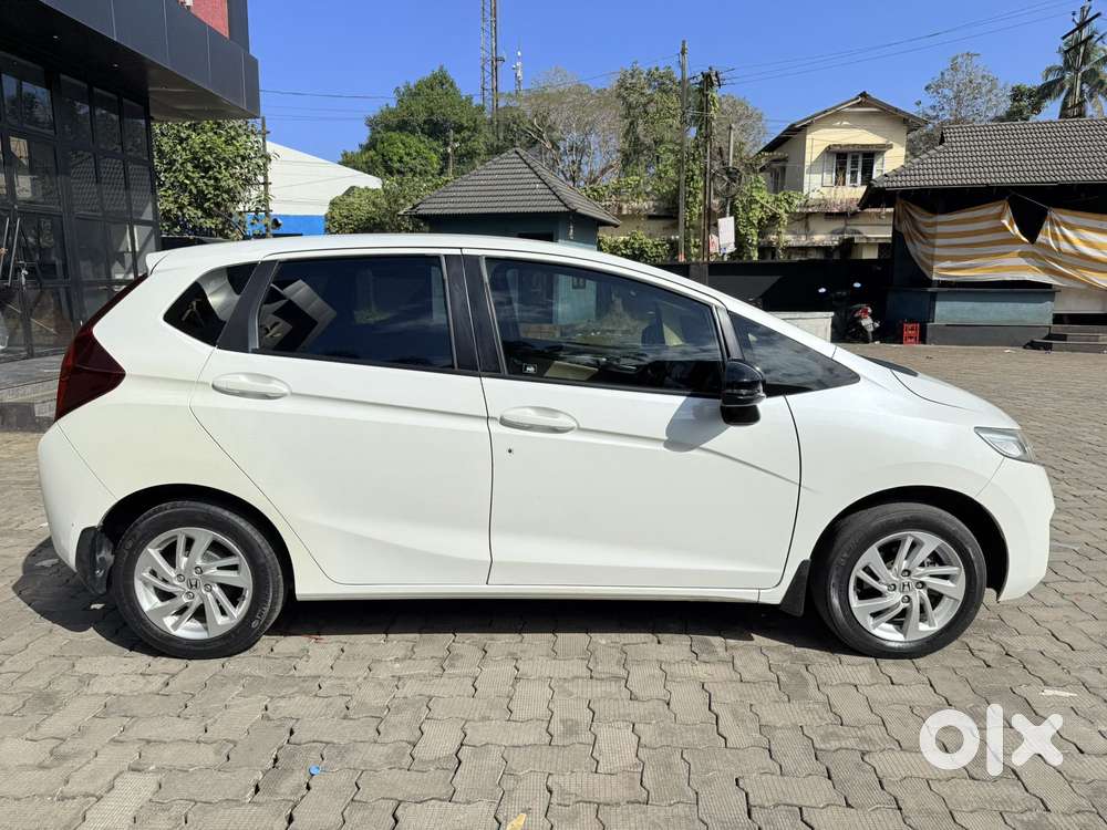 Honda Jazz V Cvt, 2015, Petrol