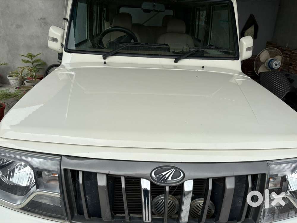 Army Man Use Bolero Car