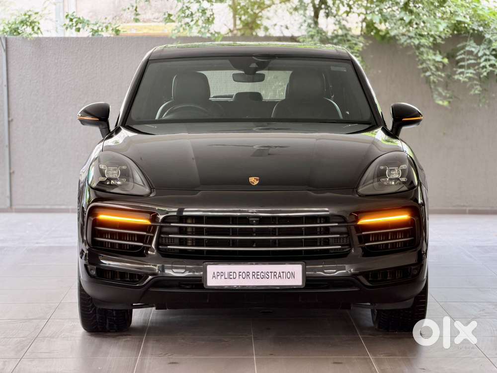 Porsche Cayenne Base, 2023, Petrol