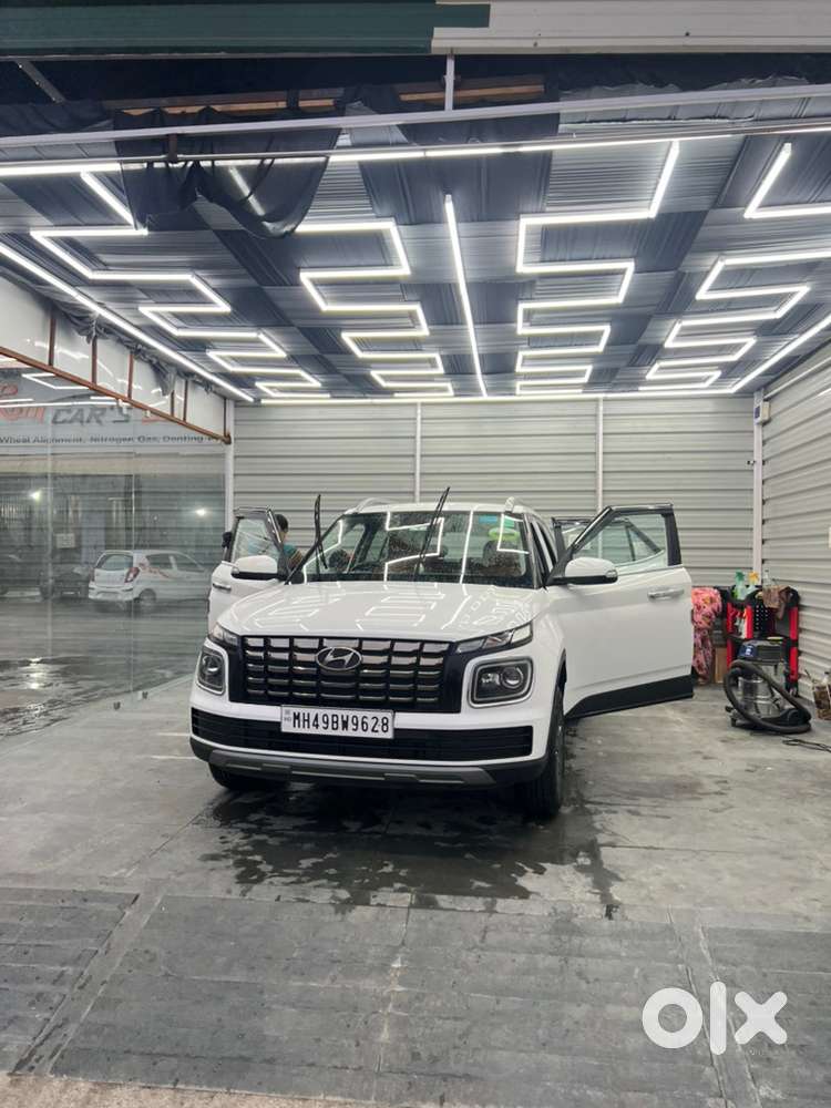 Hyundai Venue Petrol 2023