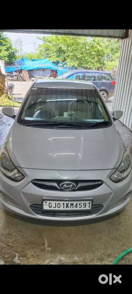 Hyundai Verna 1.6 Sx 2011