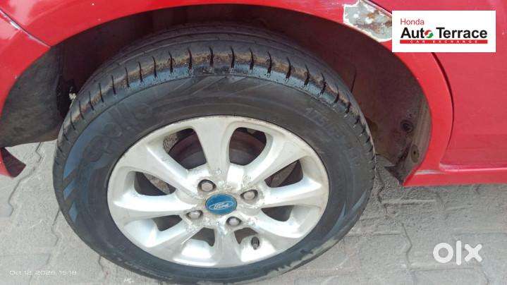 Ford Figo Petrol Zxi, 2012, Petrol