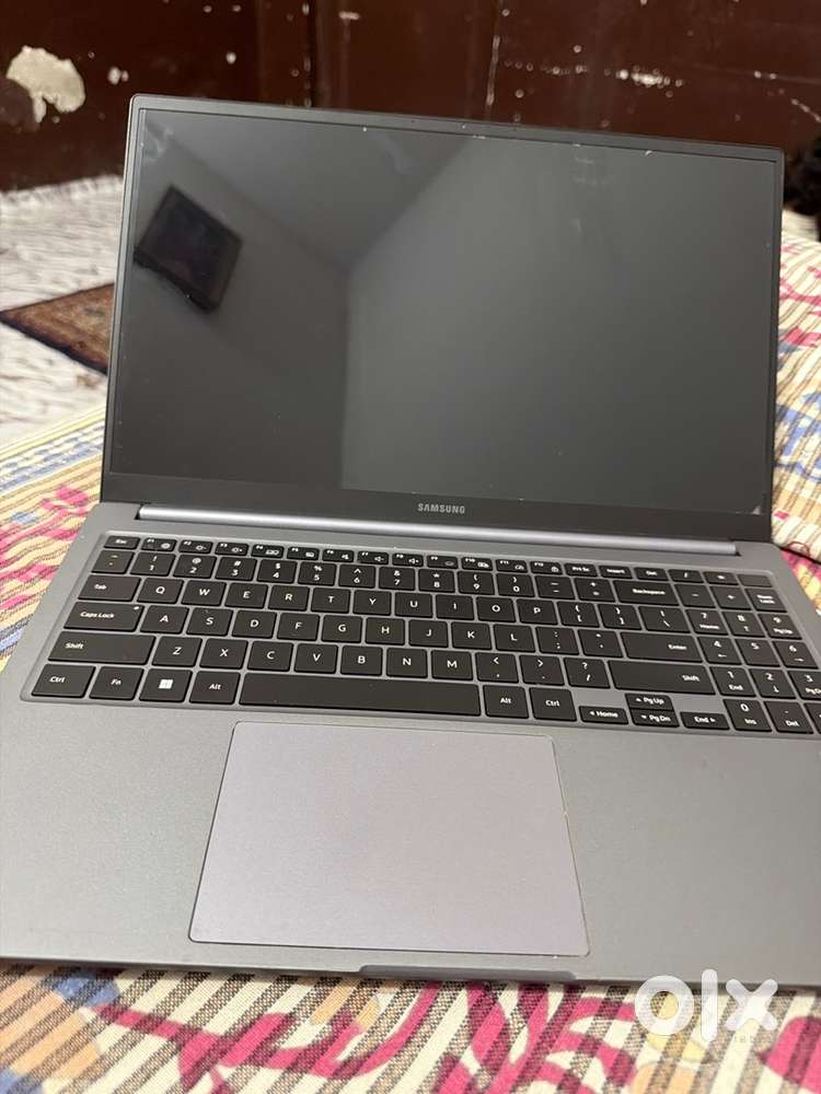 Samsung galaxy book 4 metal intel core i5 13th gen 1335U (16GB/512 GB)