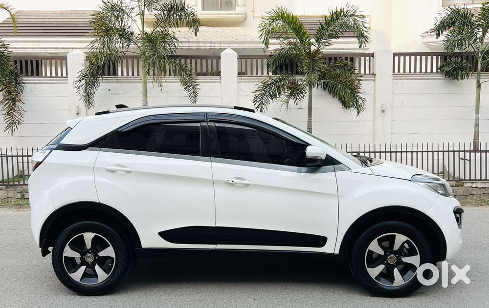 Tata Nexon 1.2 Revotron Xza Plus (o) Amt, 2018, Petrol