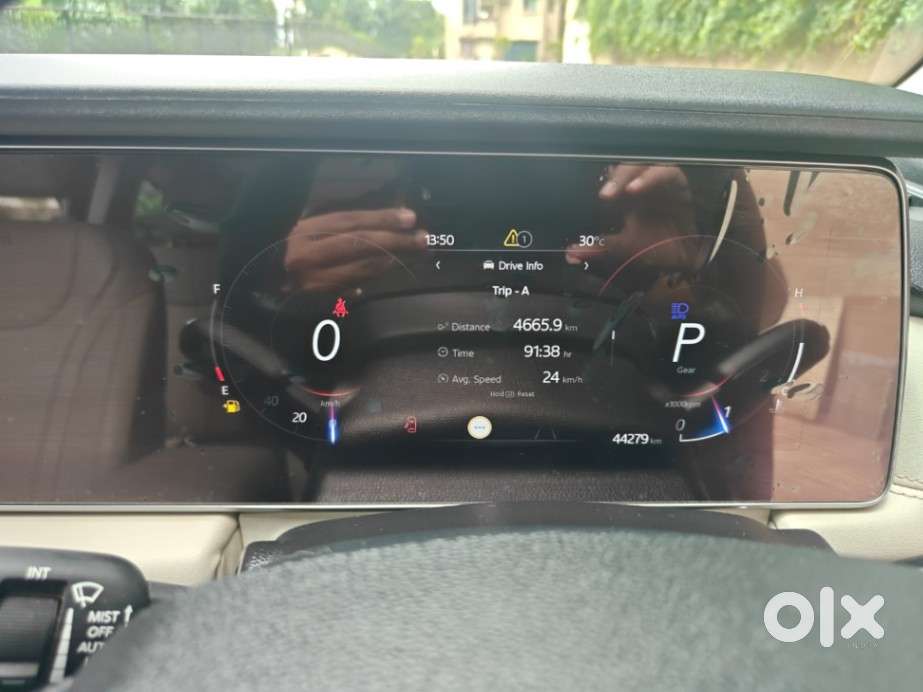 Mahindra Xuv700 2.0 Ax 7 Petrol At Str, 2024, Petrol
