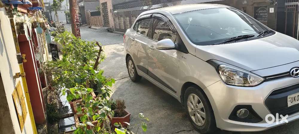 Xcent Sx 2016 Model, Rear Camera, Defogger. Well Maintained