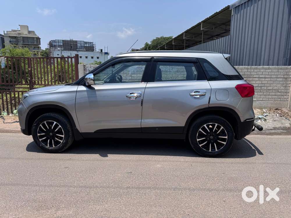 Maruti Suzuki Brezza 1.5 Zxi Plus Smart Hybrid, 2022, Petrol