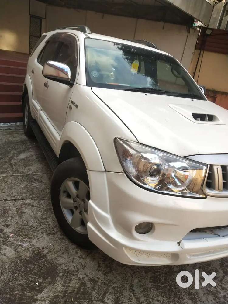 Toyota Fortuner Legender 2011 Diesel