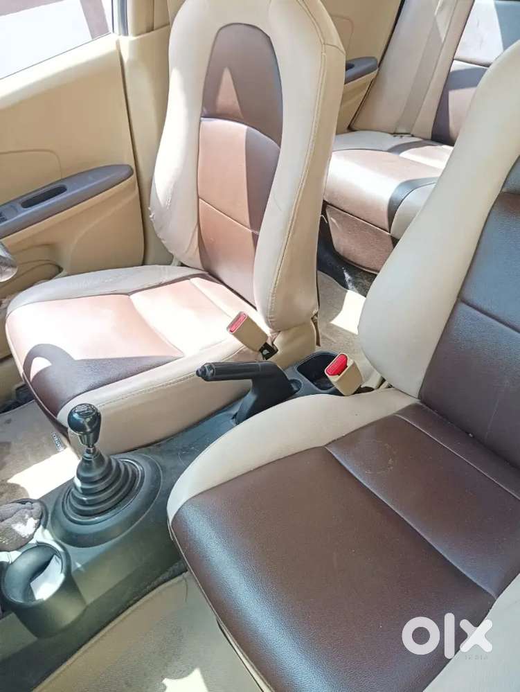 Honda Amaze 2013 Petrol Well Maintained