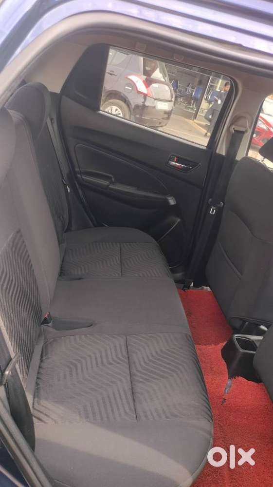 Maruti Suzuki Swift Vxi + Manual, 2022, Petrol