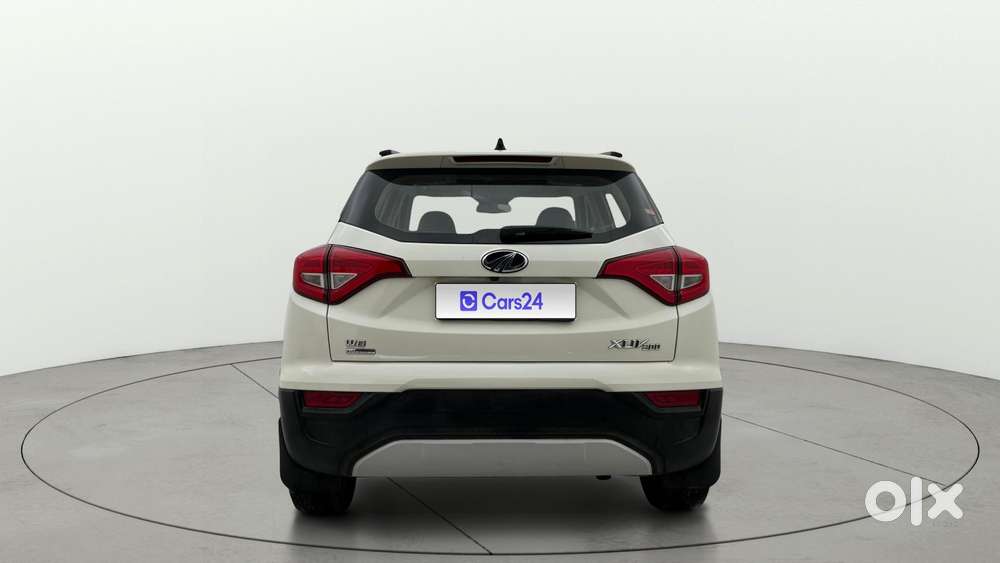 Mahindra Xuv300 1.2 W8 (o) Amt Petrol, 2022, Petrol