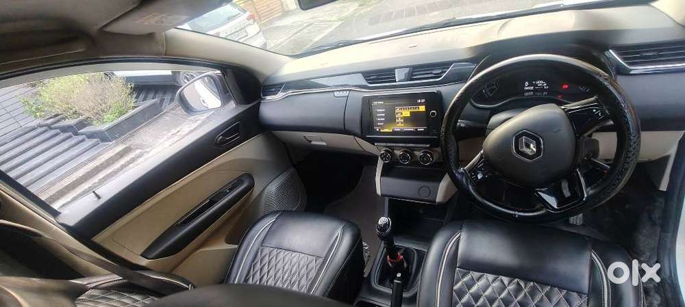 Renault Triber Rxt, 2022, Petrol