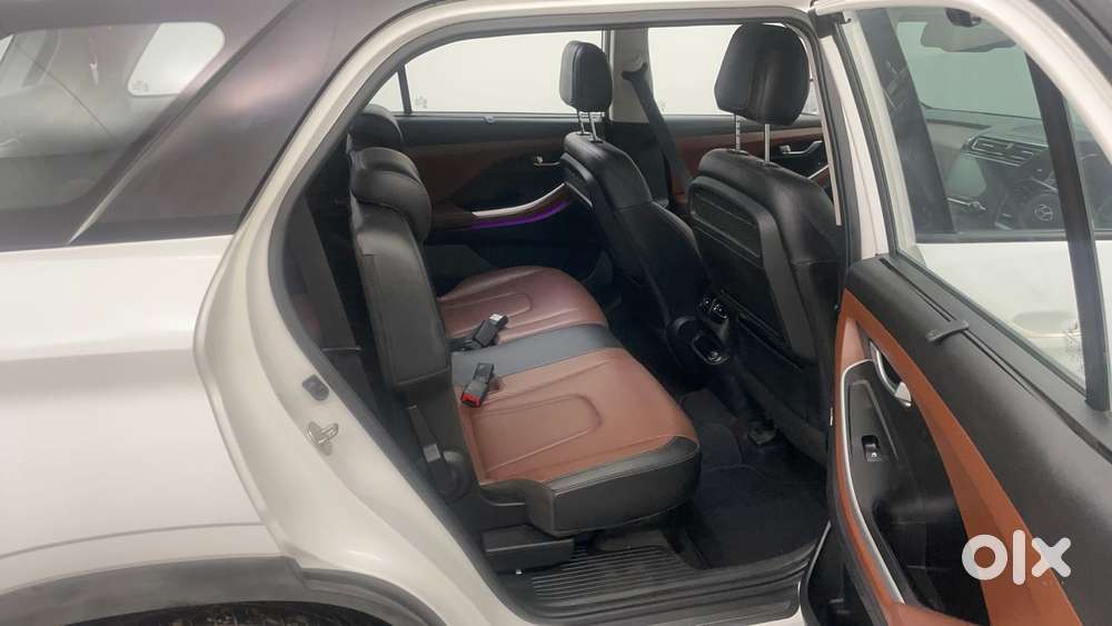 Hyundai Alcazar 1.5 Tdct Signature (o) 7s Petrol, 2023, Petrol