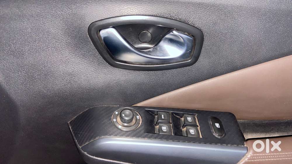 Nissan Kicks Xv Premium Option D Dual Tone, 2019, Diesel