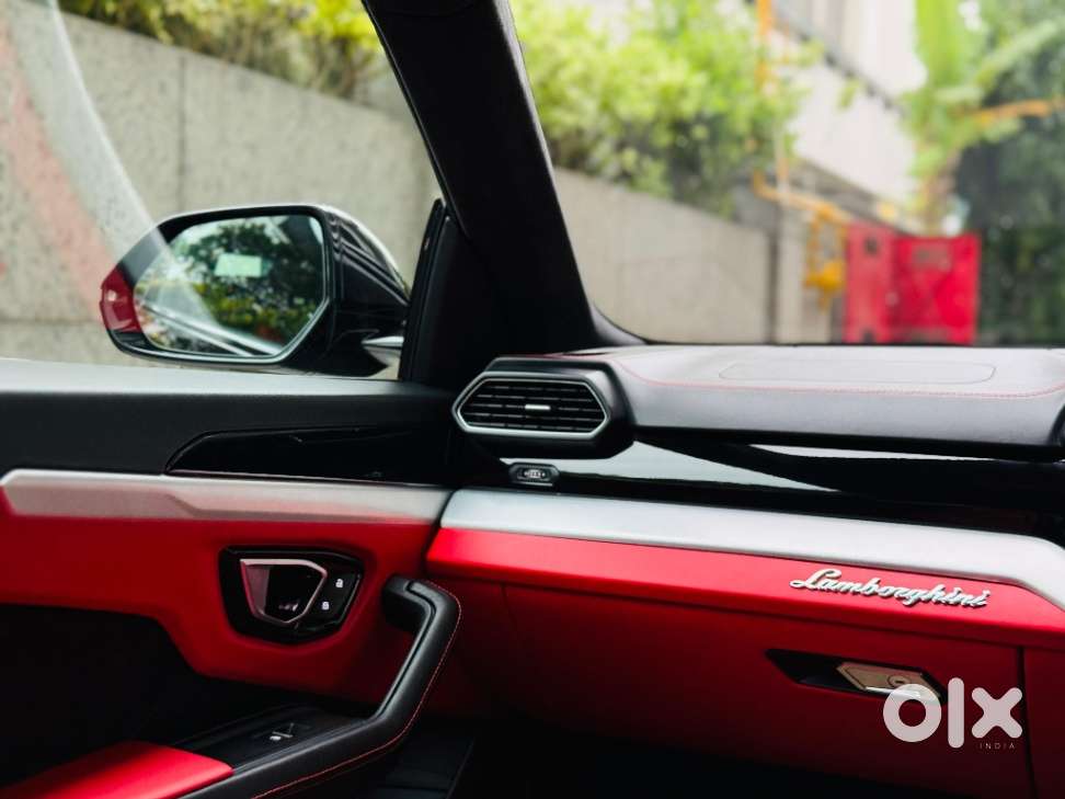 Lamborghini Urus V8, 2021, Petrol
