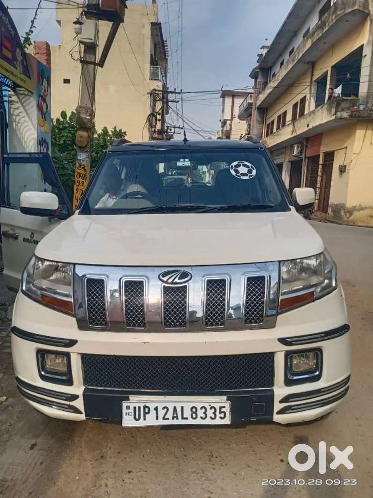 Kar Mahindra