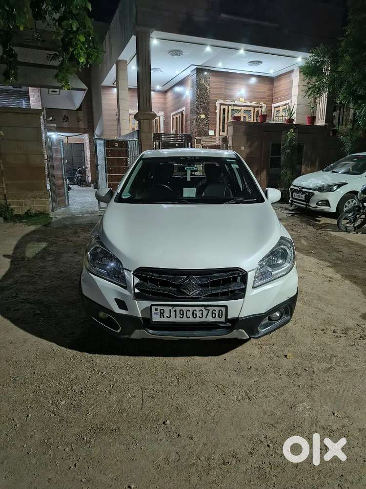 Maruti Suzuki S-cross 2016 Diesel Well Maintained