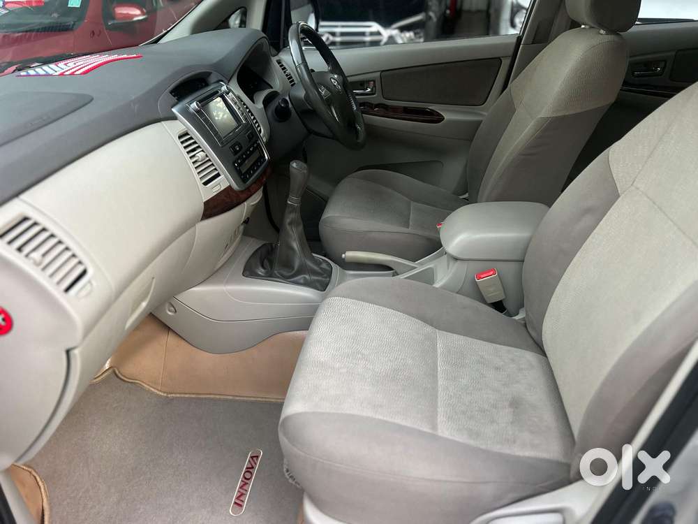 Toyota Innova 2.5 Vx 7 Str, 2012, Diesel