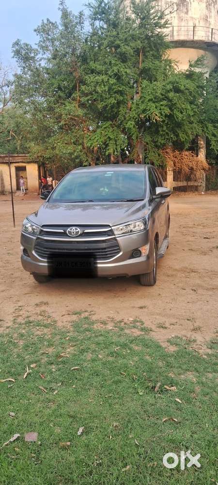 Toyota Innova Crysta 2017 Diesel 118000 Km Driven