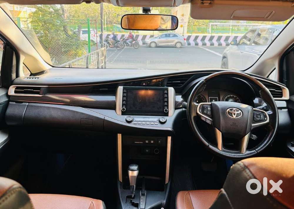 Toyota Innova Crysta 2.8z Automatic, 2021, Diesel