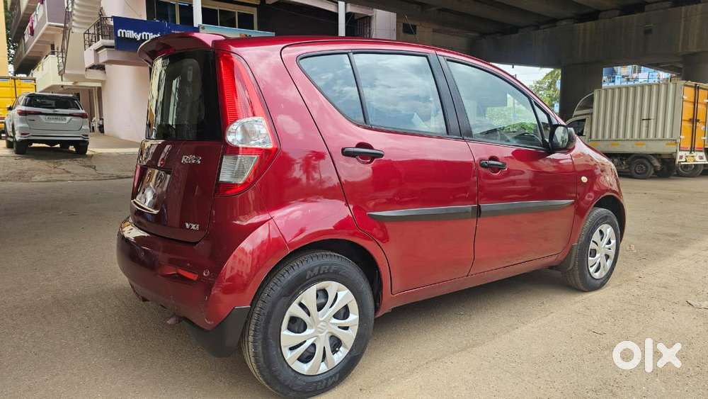Maruti Suzuki Ritz Vxi, 2013, Petrol