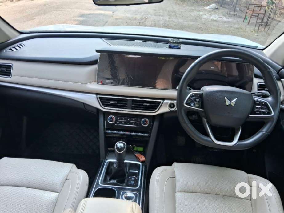 Mahindra Xuv700 2.2 Ax 7 Diesel Mt Luxury Pack Str, 2024, Diesel