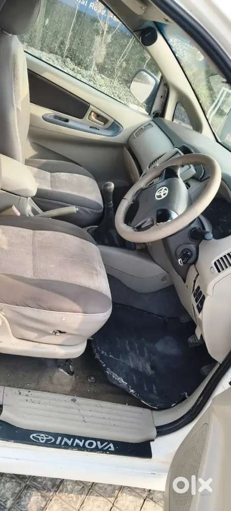 Toyota Innova 2012 Diesel Well Maintained