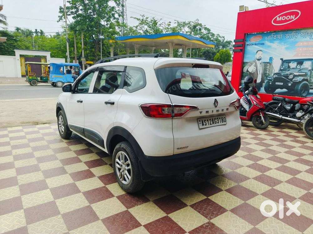 Renault Triber Rxl, 2023, Petrol