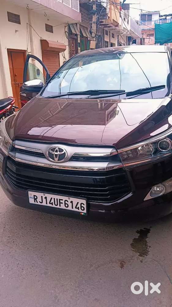 Toyota Innova Crysta 2018 Diesel Well Maintained