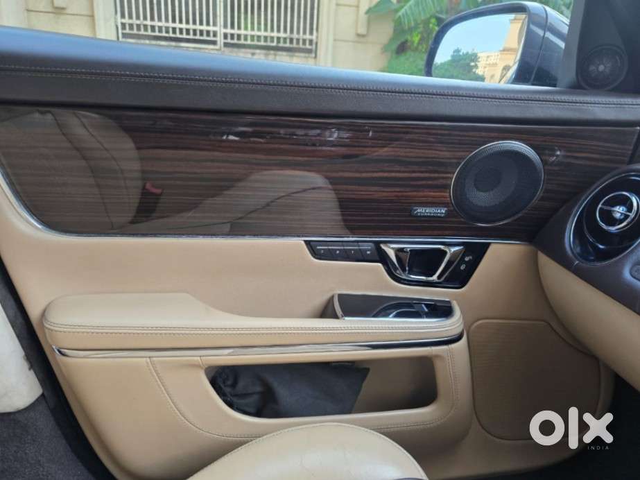 Jaguar Xj 2.0l Portfolio, 2015, Petrol