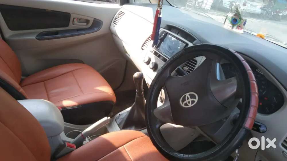 Toyota Innova 2014 Diesel 325000 Km Driven