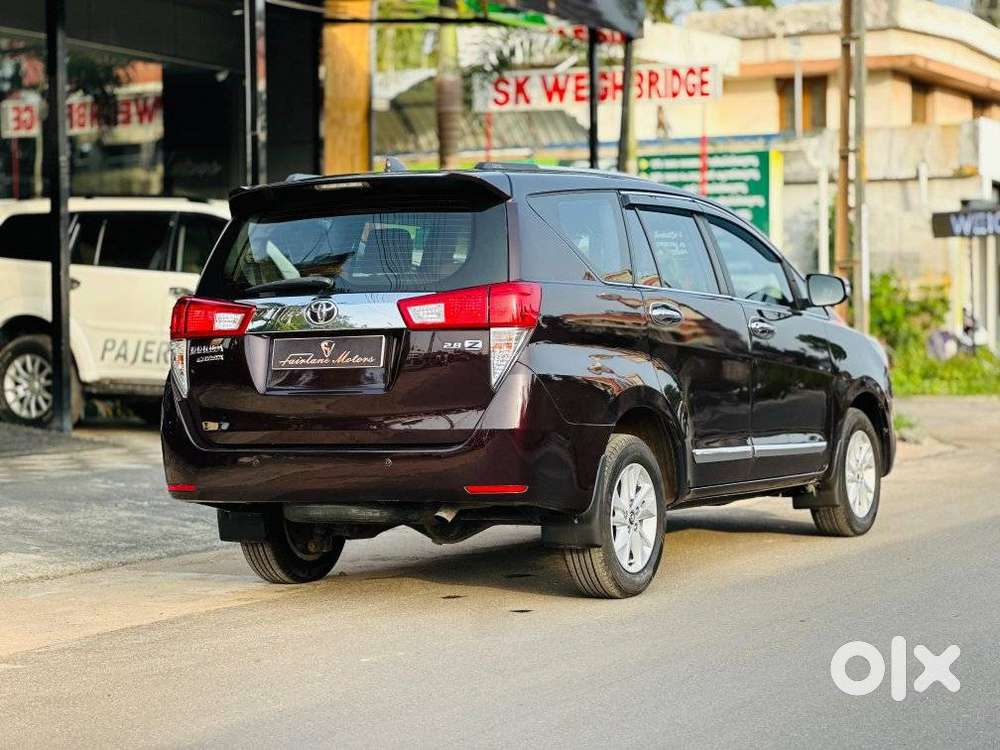 Toyota Innova Crysta 2.8z Automatic, 2017, Diesel