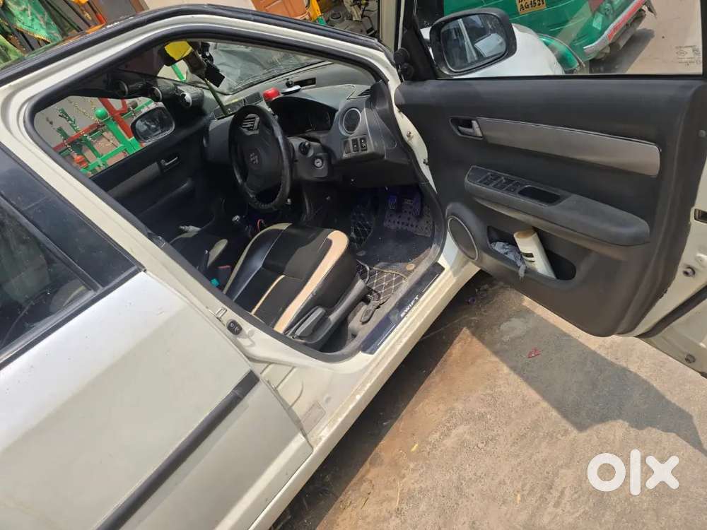 Maruti Suzuki New-gen Swift 2009 Petrol 105000 Km Driven