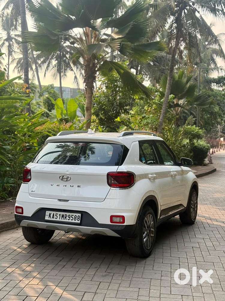 Hyundai Venue Sx 2022 Diesel Well Maintained