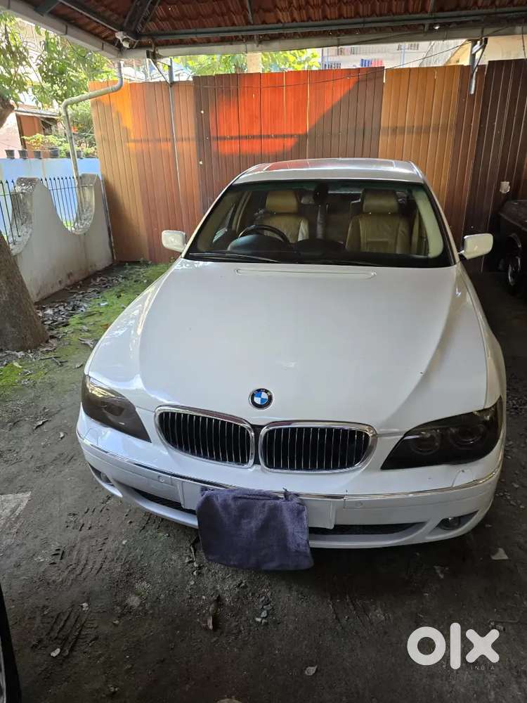 Bmw 7 Series Sedan 2007 Waiting