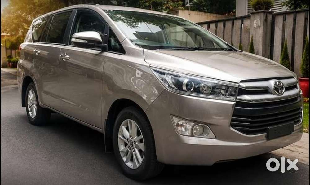 Toyota Innova Crysta 2.4 V, 2016, Diesel