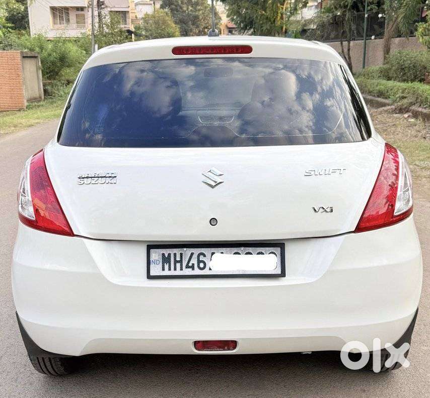Maruti Suzuki Swift Vxi + Manual, 2015, Petrol